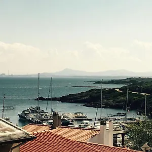  Alojamento de Acomodação e Pequeno-almoço Mare Di Fuori